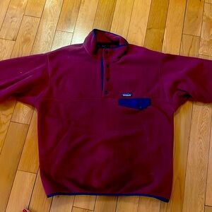 Patagonia fleece sweater. Burgundy L. Great condition